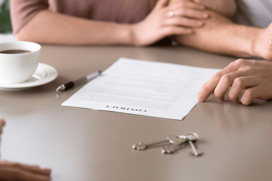 tafel koffie koopcontract koppel makelaar